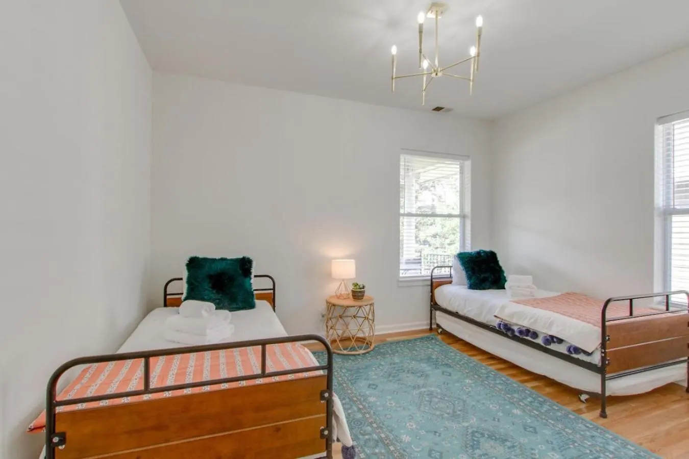 Cozy Downtown Charmer 3 Bedroom 2 Bath Walk To Gulch Nashville