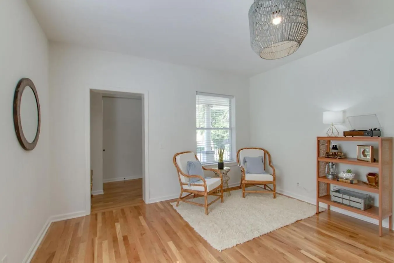 Cozy Downtown Charmer 3 Bedroom 2 Bath Walk To Gulch Nashville Feriehus